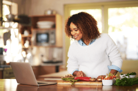 A woman meal plans to save money